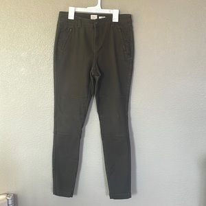 Green casual slacks size 6